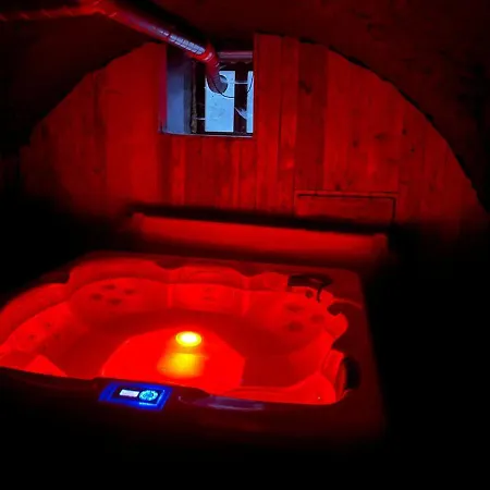 Lucien, Jacuzzi, Les 3 Vallees Σαλέ *